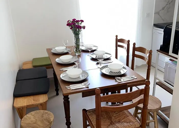 Гостевой дом La Desiree, De La Non Mitoyenne, Entierement Renovee, 3 Pieces, Climatise, Parking Prive Dans 120m2 De Jardin 3*